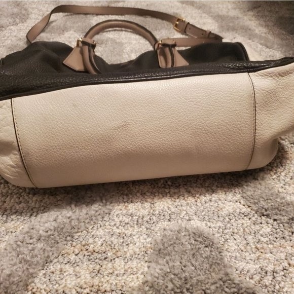 Marc by Marc Jacobs Color Block Leather Handbag - Chic & Spacious - Picture 9 of 9